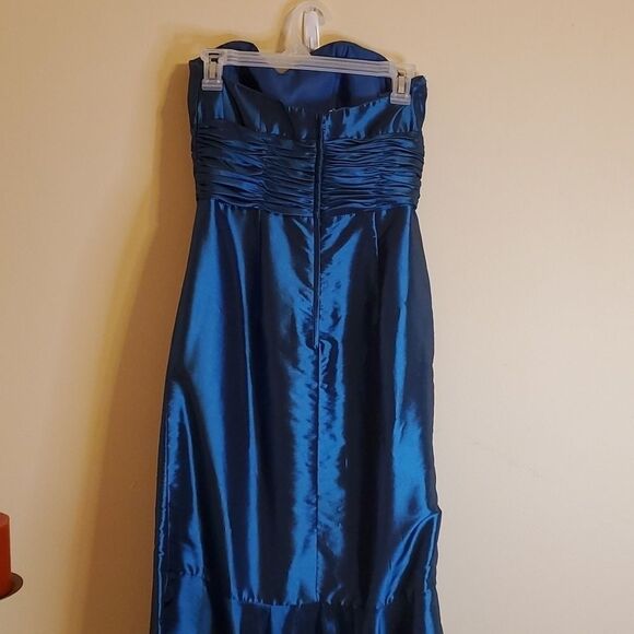 Pretty Maids strapless blue ruffled mermaid maxi gown size 10 - Picture 6 of 14
